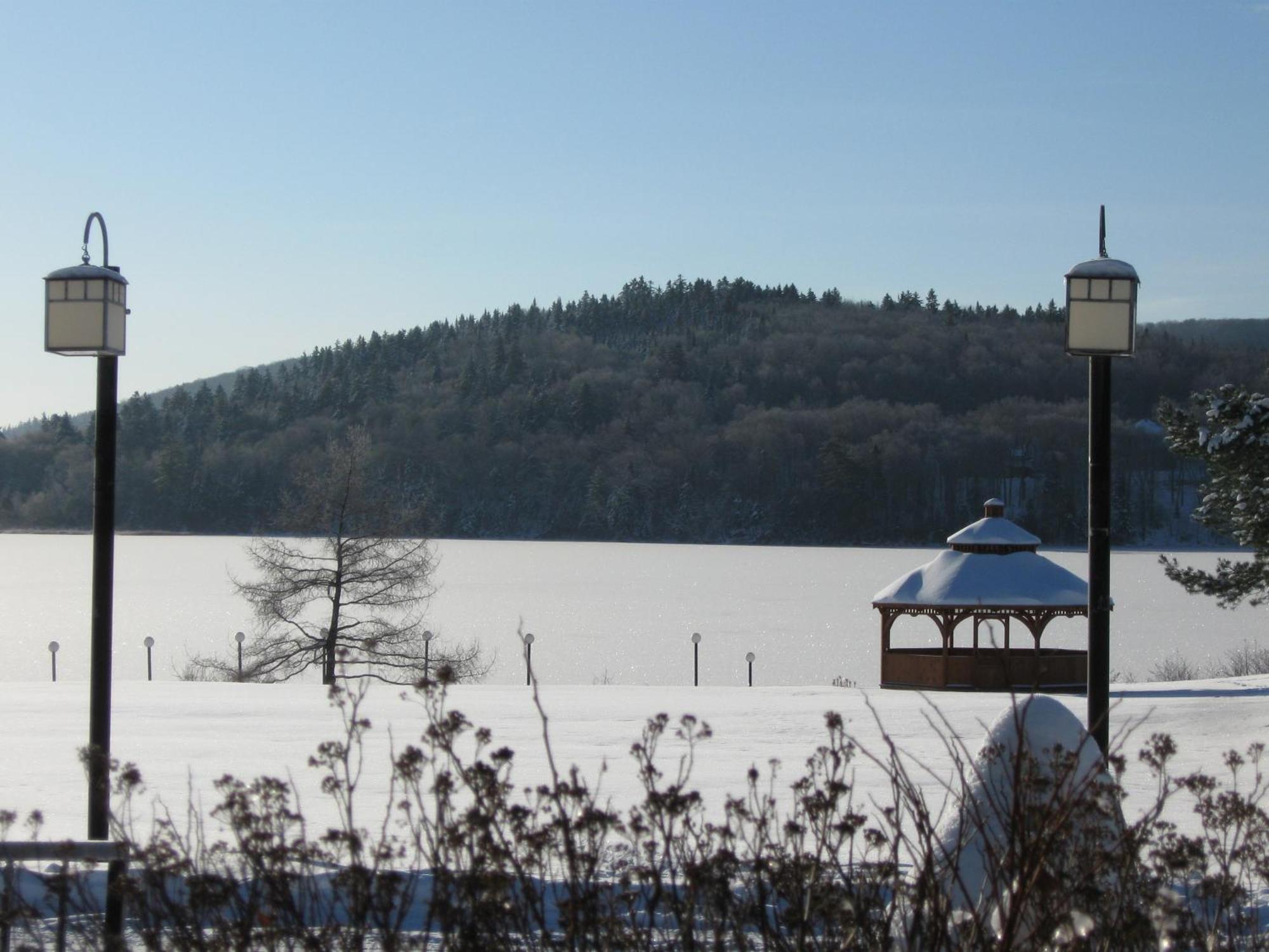 Le Manoir Du Lac Delage Stoneham Eksteriør billede